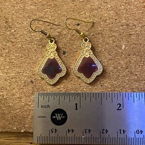 Vintage Elegant Gold Earrings Amethyst Center Piece